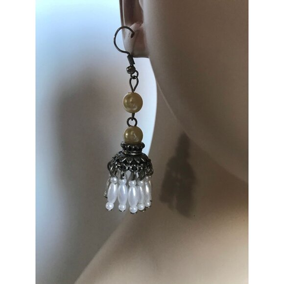 Vintage Double Pearl Pierced Wire Chandelier Dangle Earrings 11 Elongated - Picture 6 of 10